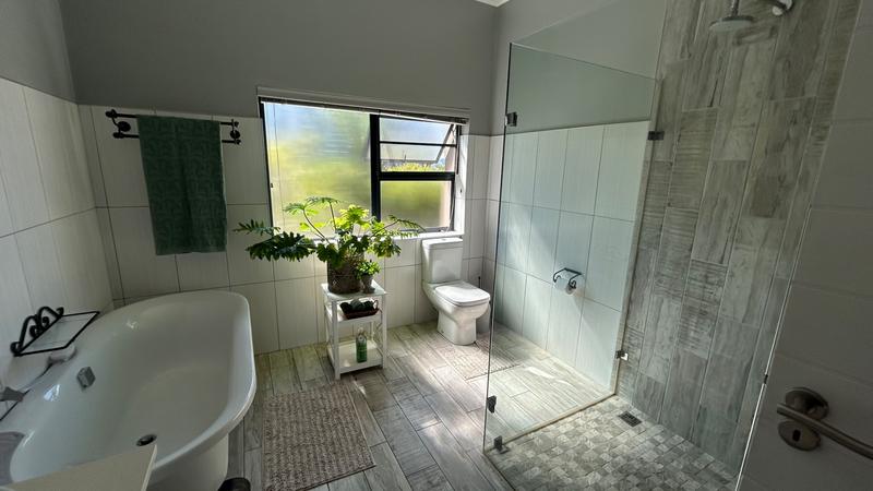 4 Bedroom Property for Sale in Pinnacle Point Golf Estate Western Cape